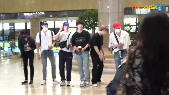 [VK][190517] MONSTA X at Gimpo Airport @ NewsenTV