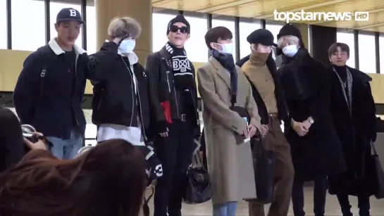 [VK][181211] MONSTA X at Gimpo Airport @ TopStarNews.Net