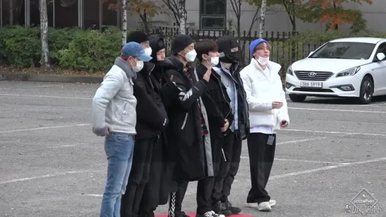 [VK][181116] MONSTA X Arriving at Music Bank @ 147Company