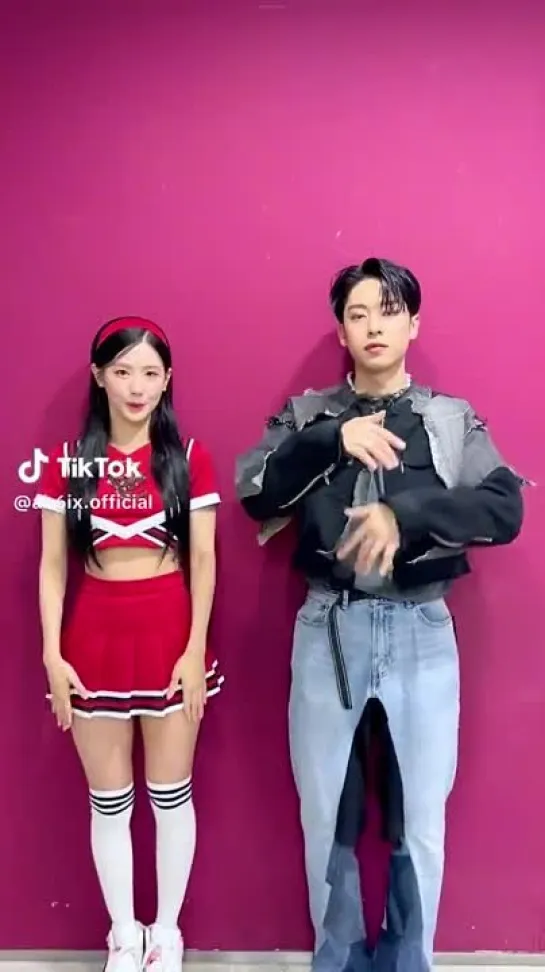 (G)I-DLE's Miyeon 'Loser' Challenge with AB6IX Donghyun