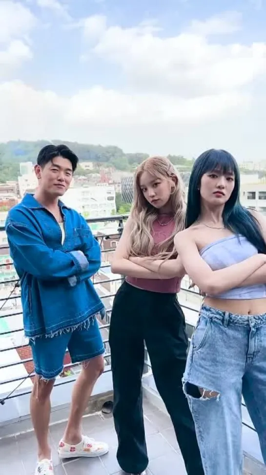 (G)I-DLE w/ Eric Nam - Queencard @ SNS TikTok