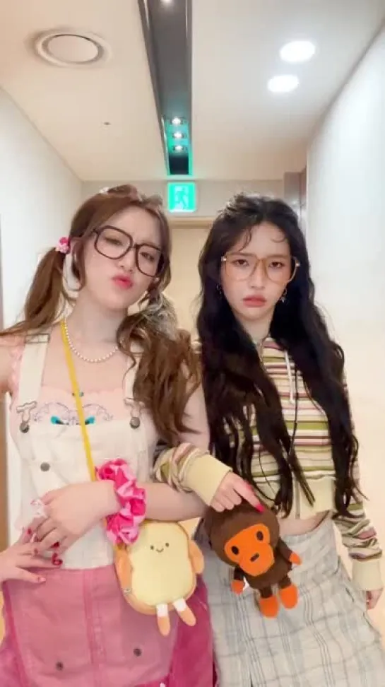 230519 (G)I-DLE - Queencard @ SNS TikTok