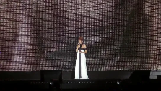 Mylene Farmer - Point De Suture [Live]