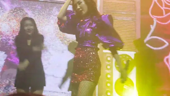 190602 SUNMI - Gashina @ THE 1st WORLD TOUR [WARNING] in Warsaw