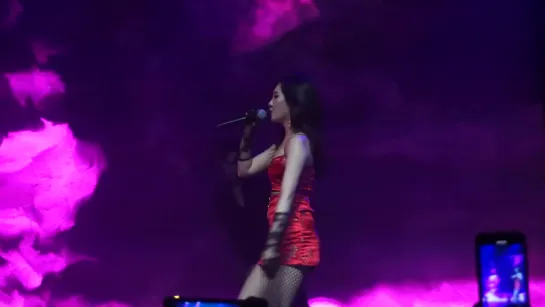 190602 SUNMI - Full Moon @ THE 1st WORLD TOUR [WARNING] in Warsaw