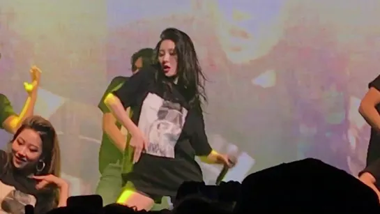 190523 SUNMI - Gashina @ THE 1st WORLD TOUR [WARNING] in Tokyo