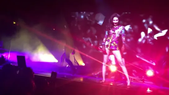 190315 SUNMI - Curve @ THE 1st WORLD TOUR [WARNING] in New York