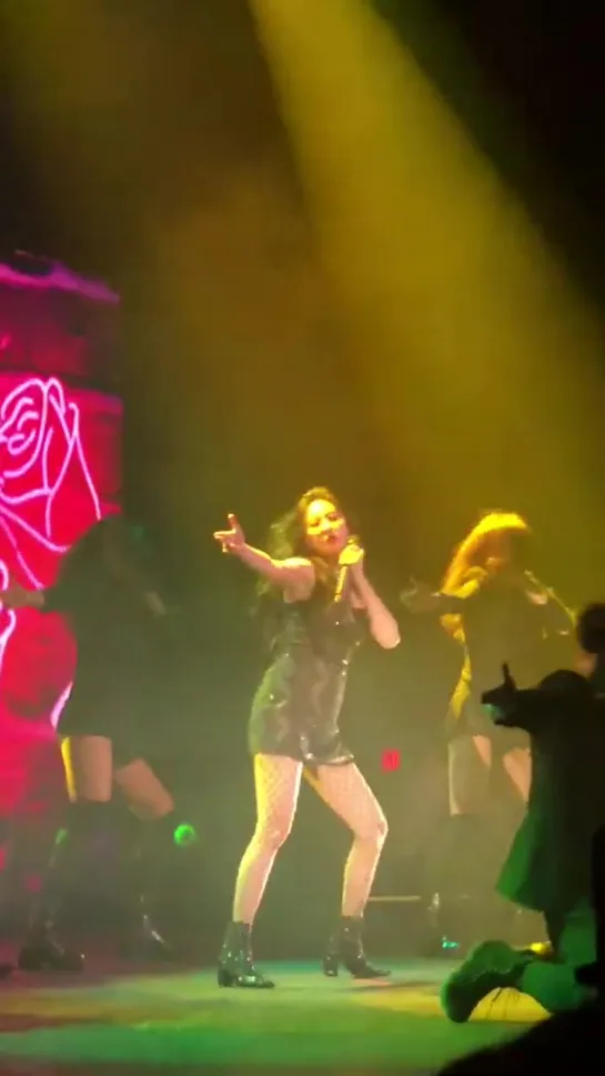 190311 SUNMI - Gashina @ THE 1st WORLD TOUR [WARNING] in Vancouver