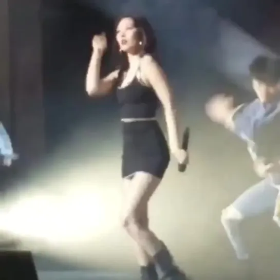 190311 SUNMI - Heroine @ THE 1st WORLD TOUR [WARNING] in Vancouver