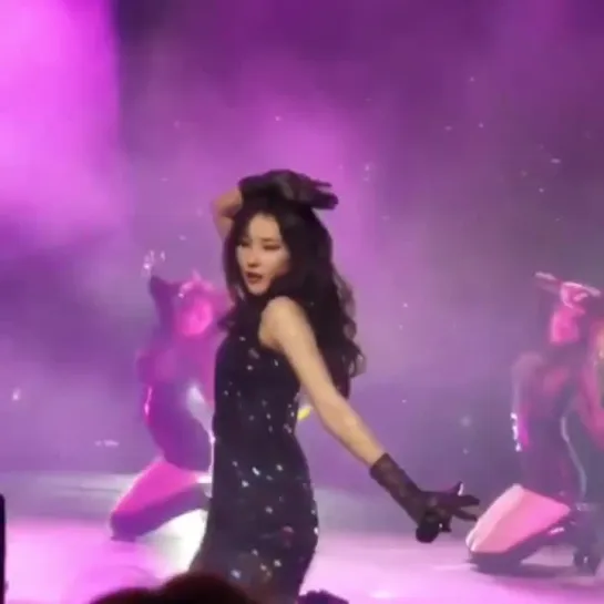 190311 SUNMI - Who Am I @ THE 1st WORLD TOUR [WARNING] in Vancouver