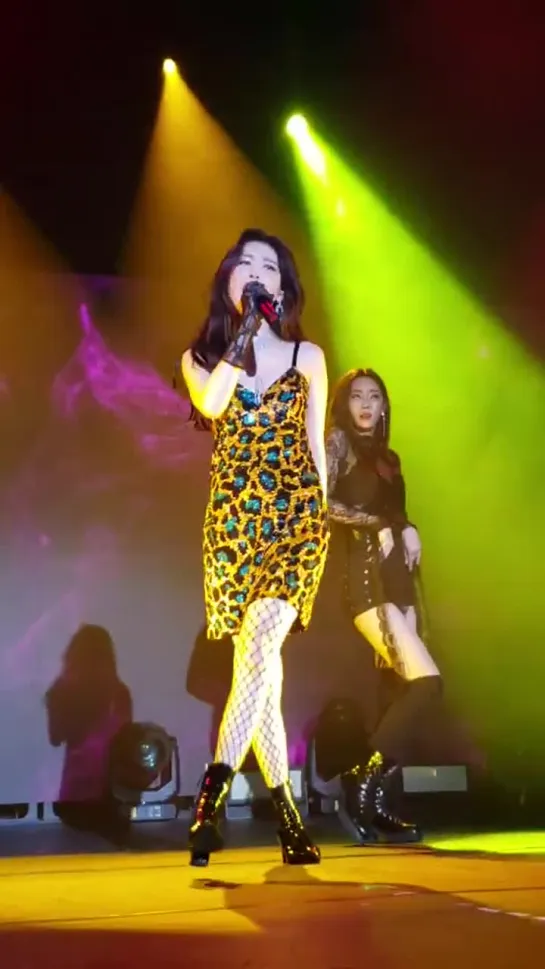 190306 SUNMI - Full Moon @ THE 1st WORLD TOUR [WARNING]  in San Francisco