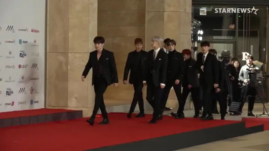 [VK][181128] MONSTA X - Red Carpet @ Asia Artist Awards 2018