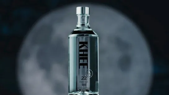 Premium SOJU "KHEE" / Cr:  leeminho film YB