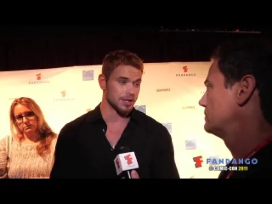 Twilight Breaking Dawn - Kellan Lutz Comic-Con 2011 Exclusive Interview