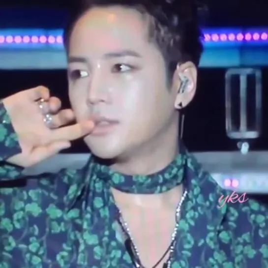 Sexy JKS (fragment Voyage concert )