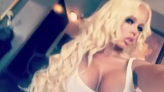 Nikki Delano