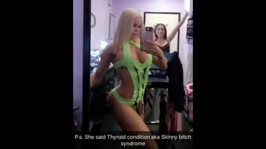 Nikki Delano сочная зрелая сучка и ее большие сладкие сиськи и большая сочная жопа, секс мамка мильфа жопы