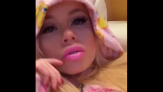 Nikki Delano сочная зрелая сучка и ее большие сладкие сиськи и большая сочная жопа, секс мамка мильфа жопы