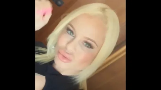 Nikki Delano сочная зрелая сучка и ее большие сладкие сиськи и большая сочная жопа, секс мамка мильфа жопы