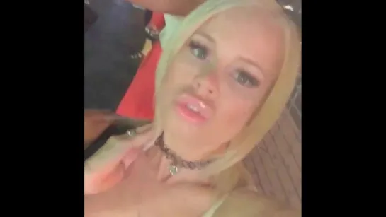 Nikki Delano сочная зрелая сучка и ее большие сладкие сиськи и большая сочная жопа, секс мамка мильфа жопы