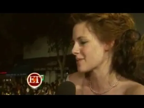 ET Kristen Robert interviews Twilight LA Premiere