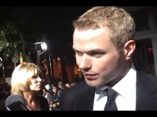 Kellan Lutz at LA Twilight Premiere