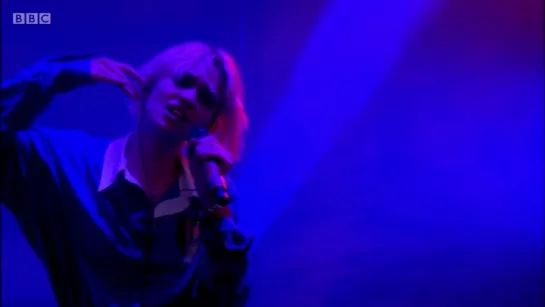 Grimes - Live at Glastonbury 2016