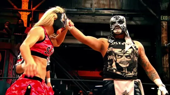 Sexy Star vs Pentagon Jr.