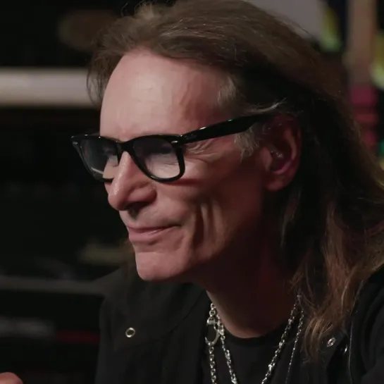 Steve Vai on Kittens Got Claws from Slip of the Tongue