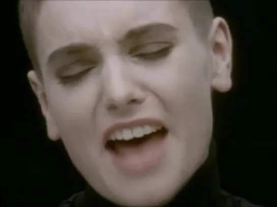 Sinead O'Connor - Nothing Compares 2 U