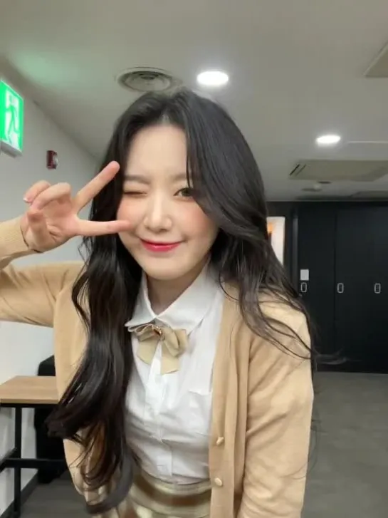 220521 Shuhua @ Weibo Live Photo