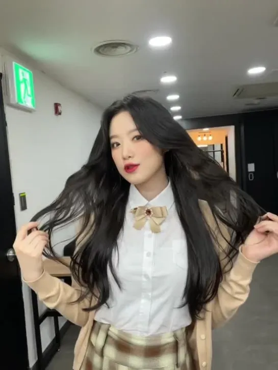 220521 Shuhua @ Weibo Live Photo