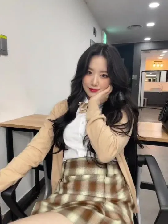 220521 Shuhua @ Weibo Live Photo