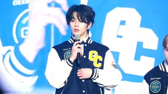 220205 Bomin Fancam @ Concert [PLAY]