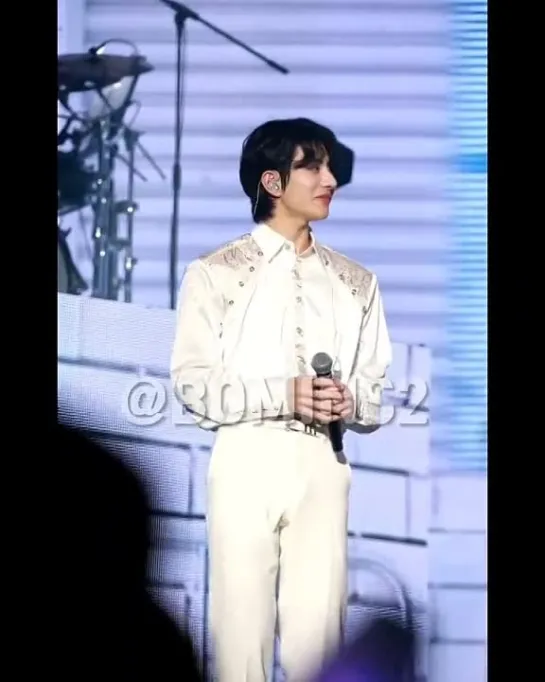 220205 Bomin Fancam @ Concert [PLAY]