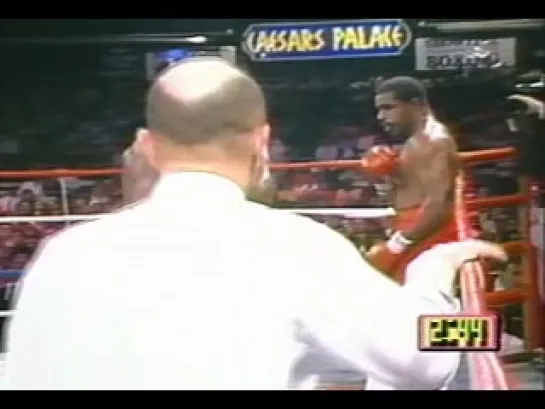 1988-04-09 Evander Holyfield vs Carlos DeLeon (WBC, WBA World & IBF Cruiserweight Titles)