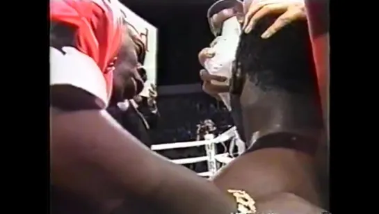 1990-10-25 Evander Holyfield vs James Buster Douglas