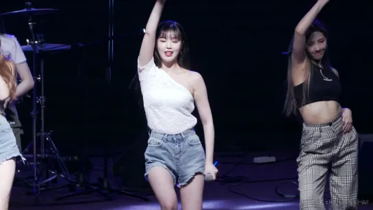 190528 (G)I-DLE Soojin - LATATA @ Daejin University Fancam