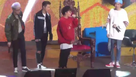 [FANCAM] 151003 BEETWEEN FANMEETING (Taeil hip-hop star)