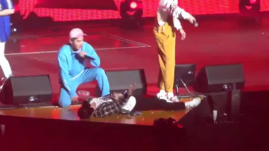 [FANCAM] 151003 BEETWEEN FANMEETING (SMTM4 parody)