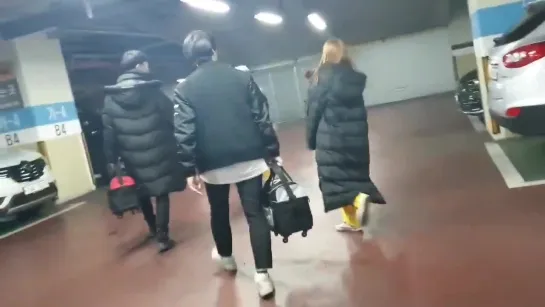 190114 (G)I-DLE's Miyeon and Yuqi @ Fancam