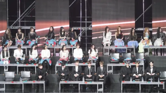 190105 트와이스(TWICE),여자친구,여자아이들,워너원 - 이대휘,김재환 특별 무대 Reaction  [4K] 직캠 Fancam by Mera