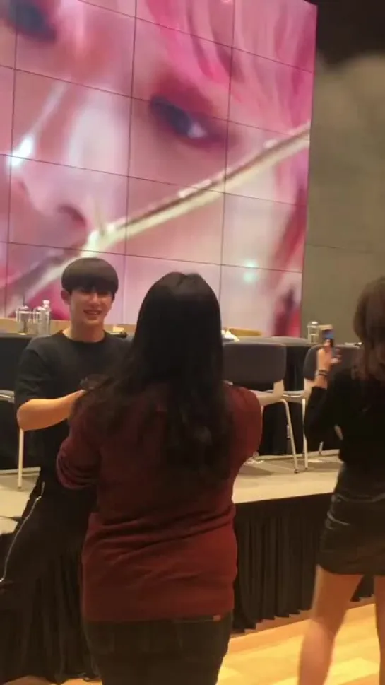 [Fancam][10.11.2018]  fansign in Yeonsan