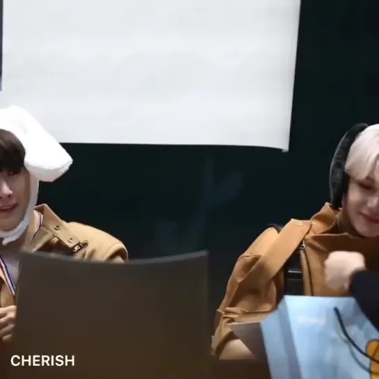 [Fancam][02.11.2018] Fansign in Gangnam