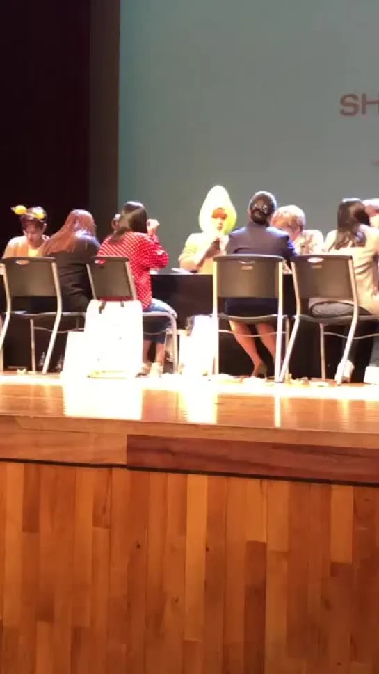 [Fancam][26.10.2018] fansign by Synnara