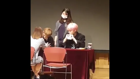 [Fancam][13.05.2018] fansign in Yongsan-gu