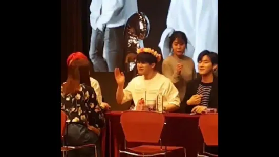 [Fancam][13.05.2018] fansign in Yongsan-gu