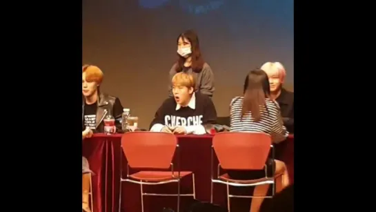 [Fancam][13.05.2018] fansign in Yongsan-gu