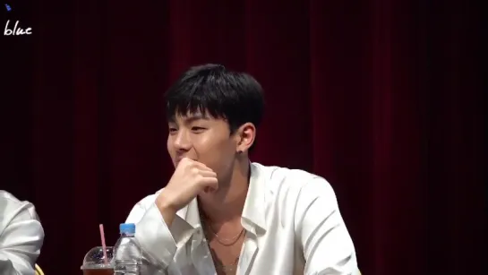 [Fancam][10.11.2017] Aladin fansign (Shownu)