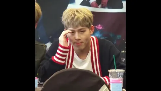 [Fancam][01.04.2017] Busan Fansign (Jooheon)